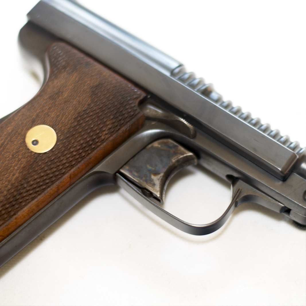 Pistolet semi automatique Manufrance Le Français type Armée 9mm long Browning 9x20mm