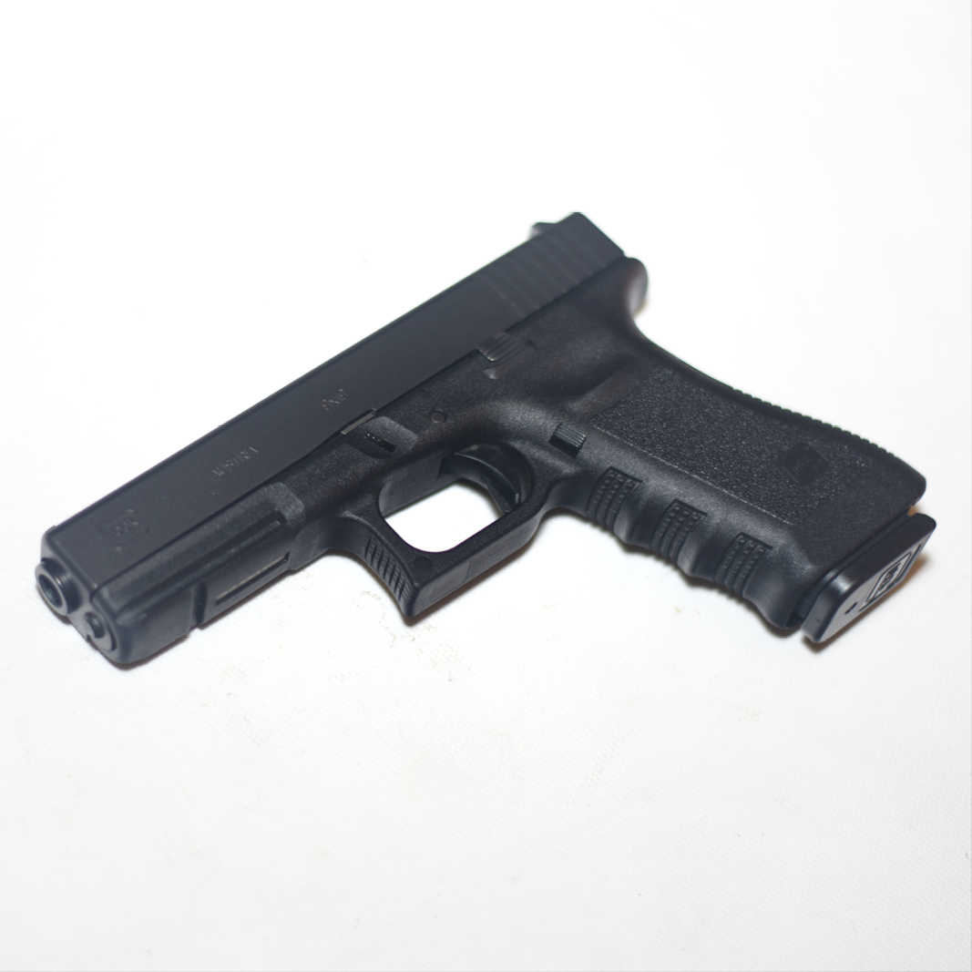 Pistolet semi automatique Glock 17 Gen 3 9x19mm